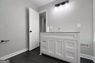 5356 Biffle Rd, Stone Mountain, GA 30088 - Photo 15