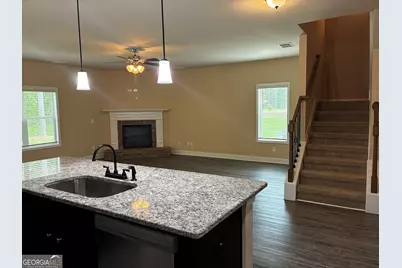109 Armory Creek Drive, Jackson, GA 30233 - Photo 5