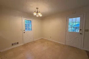734 Marthas Dr, Lawrenceville, GA 30045 - Photo 5