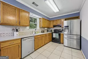 120 Carriage Gate Dr, Sharpsburg, GA 30277 - Photo 11