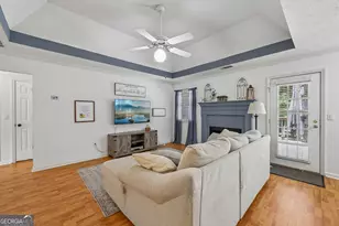 120 Carriage Gate Dr, Sharpsburg, GA 30277 - Photo 5