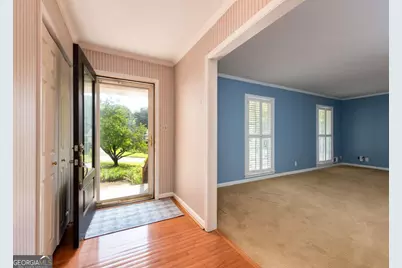 721 Dorsey Circle SW, Lilburn, GA 30047 - Photo 3