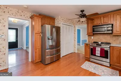 721 Dorsey Circle SW, Lilburn, GA 30047 - Photo 5