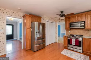 721 Dorsey Cir SW, Lilburn, GA 30047 - Photo 5