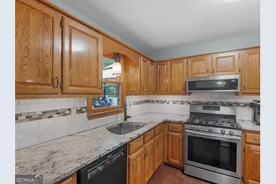 330 Lake Ridge Court, McDonough, GA 30253 - Photo 11