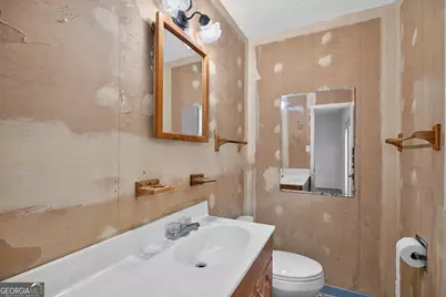 55 E Greenwood Drive, Carrollton, GA 30117 - Photo 17