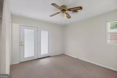 55 E Greenwood Drive, Carrollton, GA 30117 - Photo 15