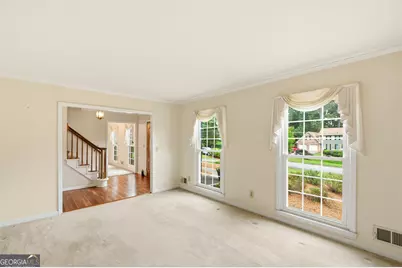 2355 N Peachtree Way, Dunwoody, GA 30338 - Photo 3