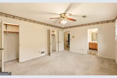 2355 N Peachtree Way, Dunwoody, GA 30338 - Photo 9