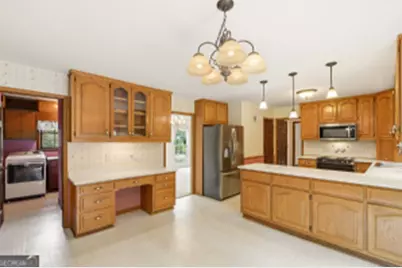 2355 N Peachtree Way, Dunwoody, GA 30338 - Photo 5