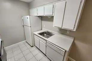 9400 Roberts Dr, Sandy Springs, GA 30350 - Photo 11