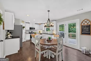 5912 Park Bay Ct, Flowery Branch, GA 30542 - Photo 17