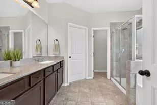 5912 Park Bay Ct, Flowery Branch, GA 30542 - Photo 37