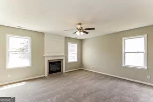 8931 Crest View Cir, Union City, GA 30291 - Photo 7