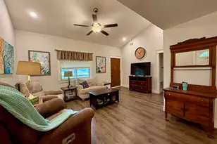 323 Giles Rd, Byron, GA 31008 - Photo 3