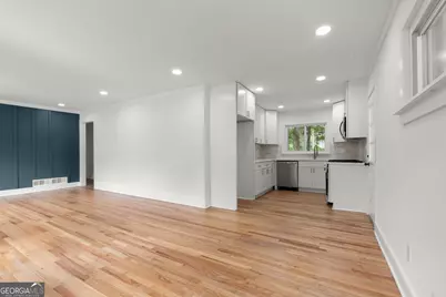 2324 Elmwood Circle SE, Atlanta, GA 30339 - Photo 5