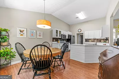 4652 Devencrest Lane, Buford, GA 30519 - Photo 19