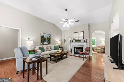 4652 Devencrest Lane, Buford, GA 30519 - Photo 11
