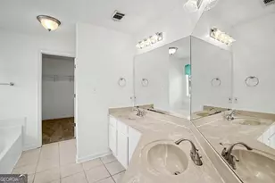 165 Crescent Cir, Newnan, GA 30265 - Photo 25