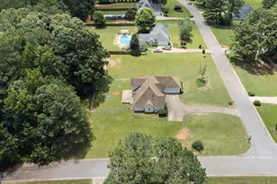 165 Crescent Cir, Newnan, GA 30265 - Photo 45