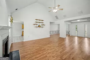 165 Crescent Cir, Newnan, GA 30265 - Photo 7