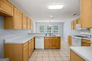 165 Crescent Cir, Newnan, GA 30265 - Photo 15