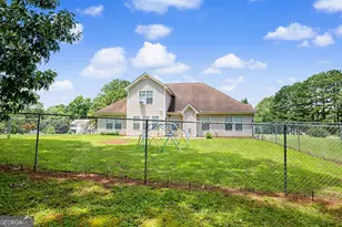 165 Crescent Cir, Newnan, GA 30265 - Photo 37