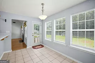 165 Crescent Cir, Newnan, GA 30265 - Photo 17