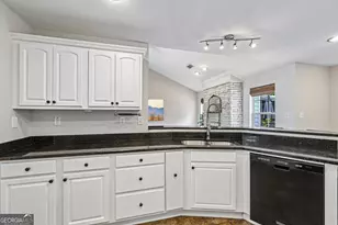 79 Driftwood Ct, Newnan, GA 30263 - Photo 13