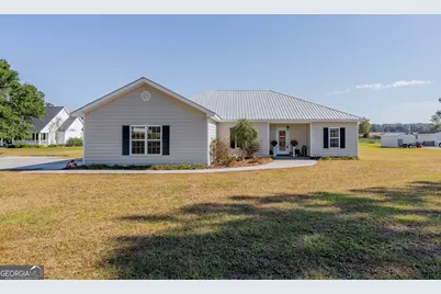 6664 Southside Drive, Blackshear, GA 31516 - Photo 1
