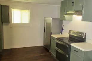 824 White St, Griffin, GA 30223 - Photo 3