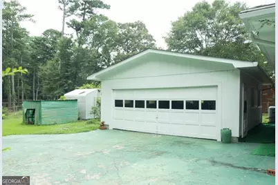 6811 Mayo Dr, Riverdale, GA 30274 - Photo 3