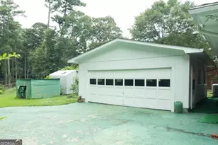 6811 Mayo Dr, Riverdale, GA 30274 - Photo 3