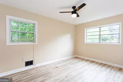 2435 Claude Street NW, Atlanta, GA 30318 - Photo 9