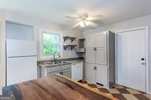 2435 Claude St NW, Atlanta, GA 30318 - Photo 5