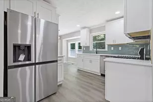 453 Edwards Ct, Lawrenceville, GA 30044 - Photo 7