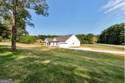 6376 Brockton Loop, Jefferson, GA 30549 - Photo 9