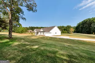 6376 Brockton Loop, Jefferson, GA 30549 - Photo 9