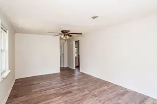733 Sutton St, Jesup, GA 31545 - Photo 3
