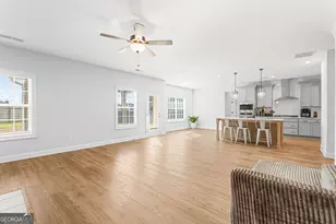 401 Bella Notte Cir, Warner Robins, GA 31088 - Photo 13