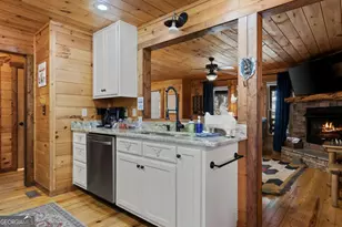 236 Logan Dr, Mineral Bluff, GA 30559 - Photo 13