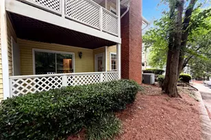 6818 Glenridge Dr, Sandy Springs, GA 30328 - Photo 5