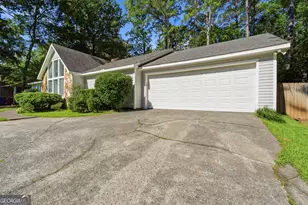 5194 Rivoli Dr, Macon, GA 31210 - Photo 3