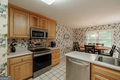 825 Saint Ives Lane, Athens, GA 30606 - Photo 11