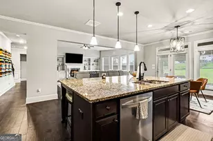 716 Genesee Pt, Newnan, GA 30263 - Photo 15