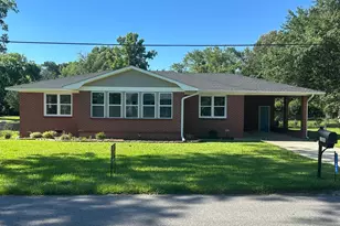 1300 Stonewall St, Dublin, GA 31021 - Photo 1