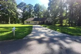 102 Douglas Ct, Eatonton, GA 31024 - Photo 1