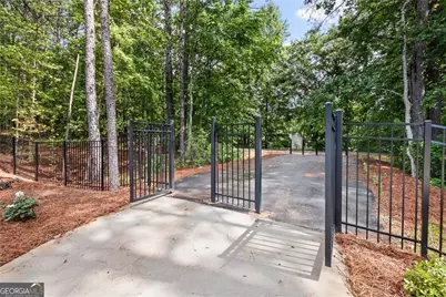 5651 Tillman Way, Powder Springs, GA 30127 - Photo 17