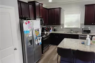 4520 Sweetwater Dr, Gainesville, GA 30504 - Photo 3