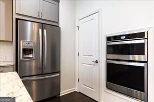 6608 Sterling Dr, Sandy Springs, GA 30328 - Photo 11